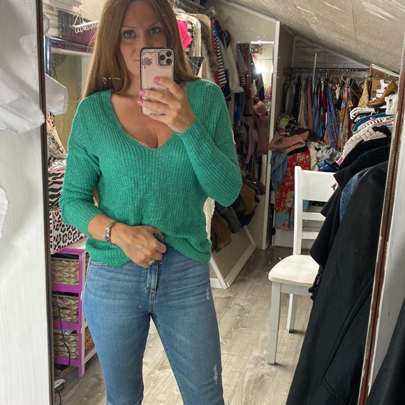 Tie back twist knit top - Picture 4 of 4